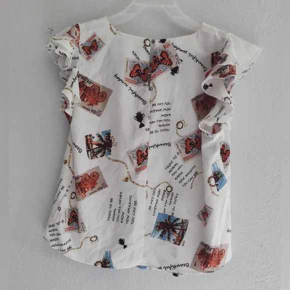 Graphic Print Blouse - Picture 2 of 4